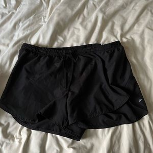old navy athletic shorts size xl